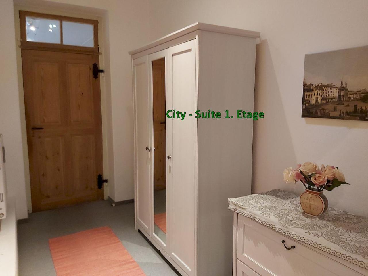 City-Ferienwohnungen-Dresden - Zentral Gelegen Im Haus Louisenstrasse 11 - Dresden-Neustadt Cameră foto